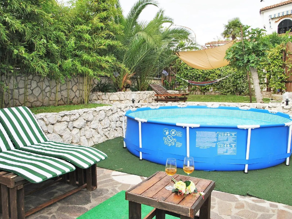 Stones Garden - One Bedroom