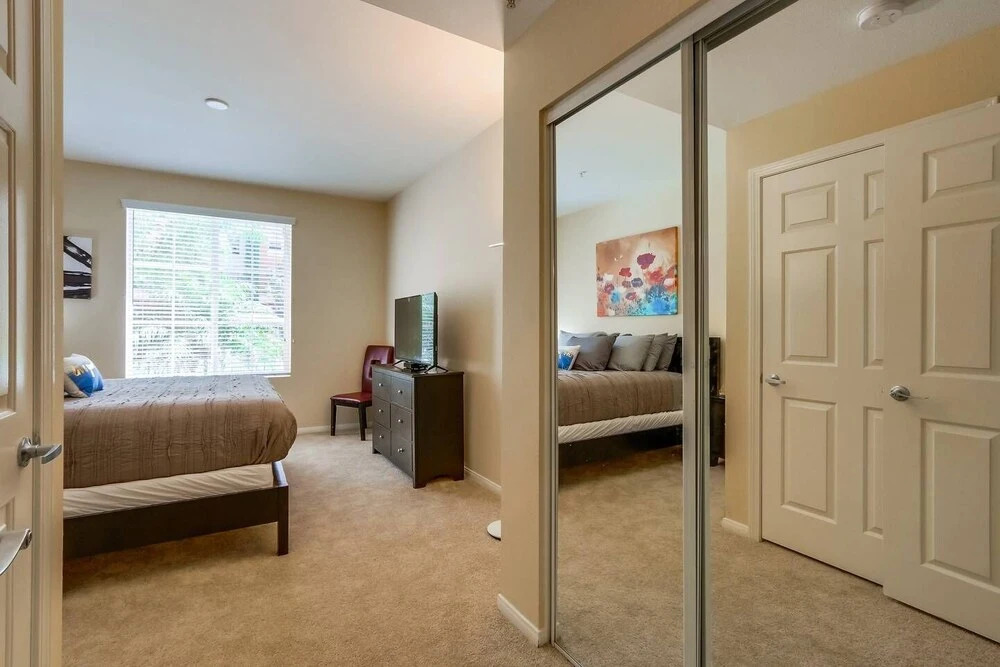 Disney's Gorgeous 1BR/1Bath with Free Parking! (R1)