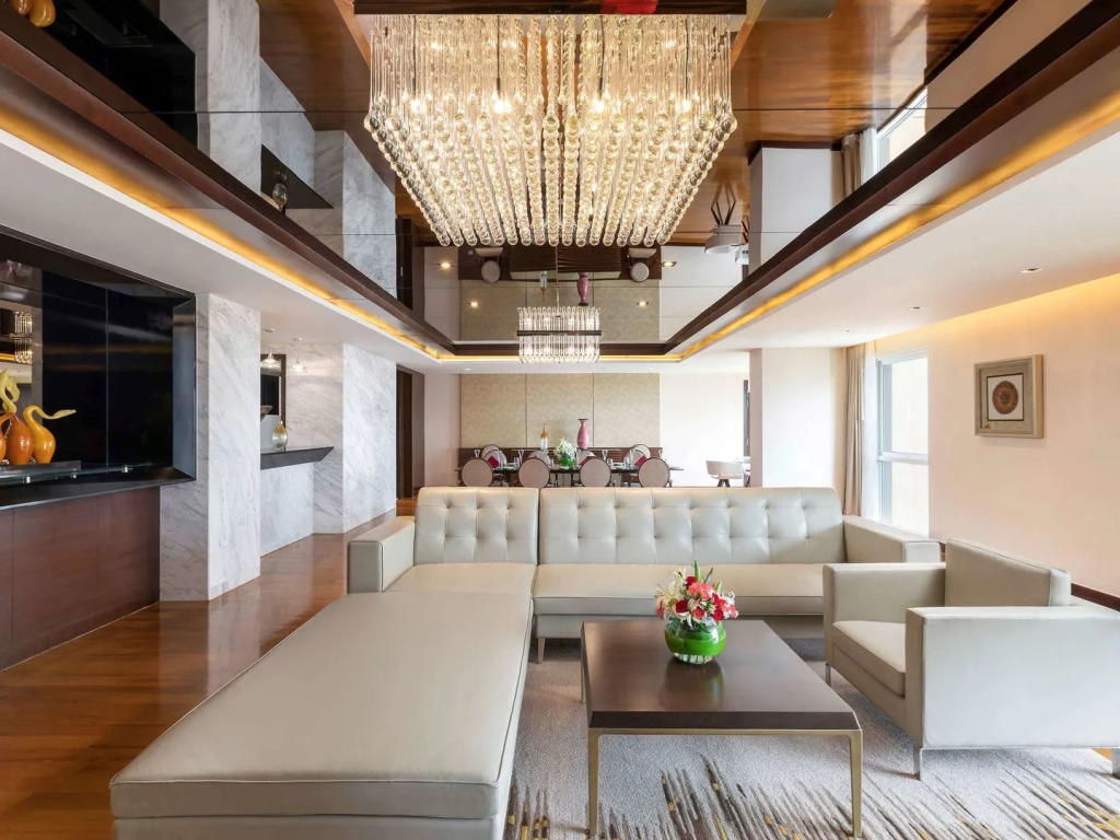 Novotel Yangon Max