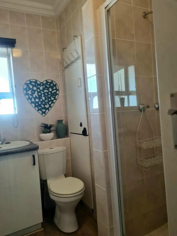Point Village Accommodation - Ocean Two 42