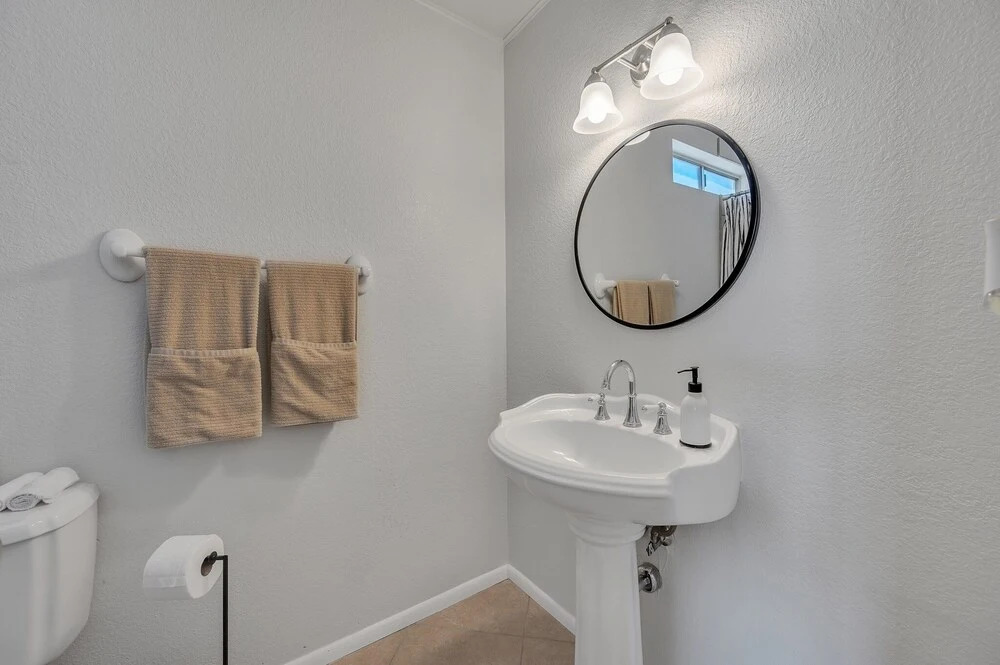Family-friendly 3br Home W/ Private Pool & Patio 3 Bedroom Home by Redawning