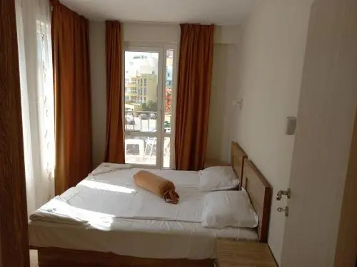 Perla South Beach Apartments