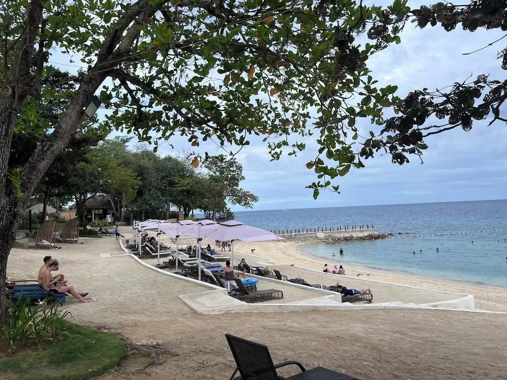 Mactan Newtown Seaview 2 bedroom near airport