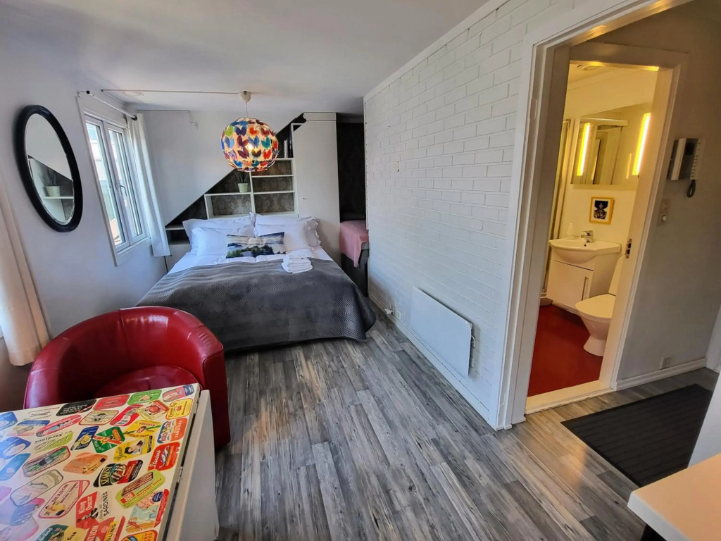 Cozee Central Apartments