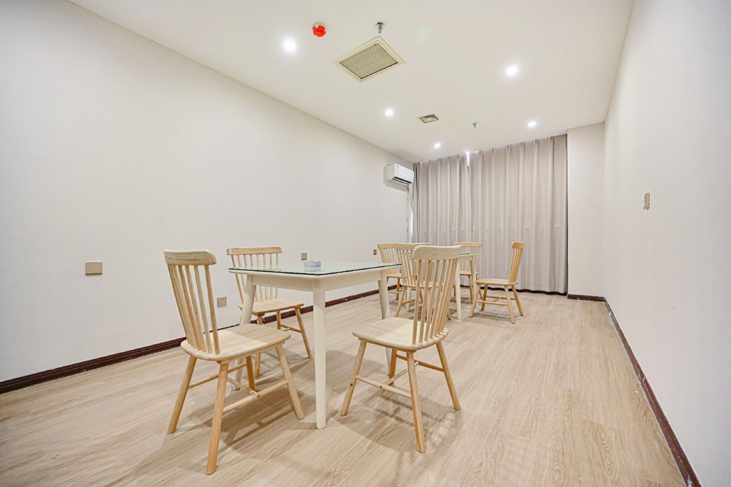 GreenTree Inn Changzhou Menghe Town Chengfeng Building