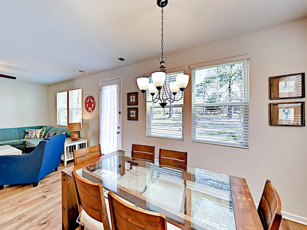Cloisters - 4 Br Home
