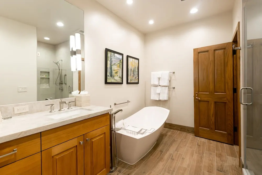 Bald Eagle Three Bedroom Suite in the Heart of Park City 3 Condo by RedAwning