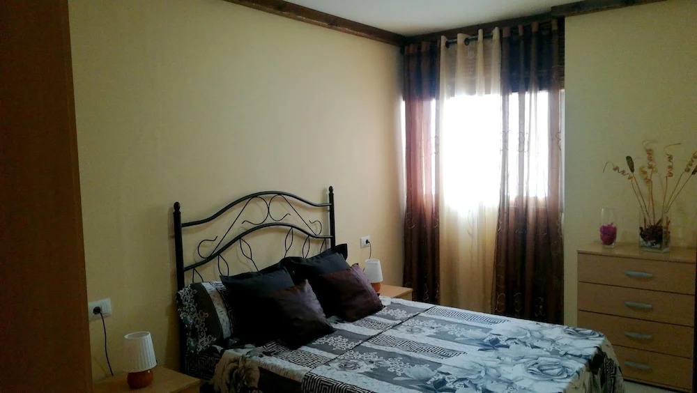Apartment with 3 Bedrooms in Icod de Los Vinos, with Wonderful Mountain View And Wifi - 4 Km From the Beach