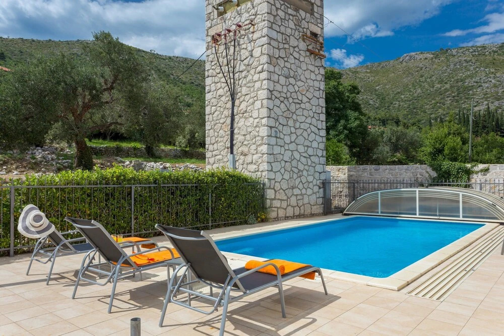 Villa Florence - Mediterranean GardenPool