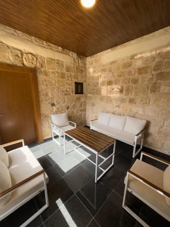 VillaRosa Luxury Boutique
