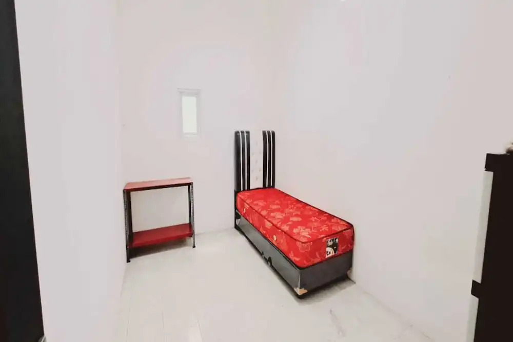 SPOT ON 93722 Shannhay Guest House Syariah