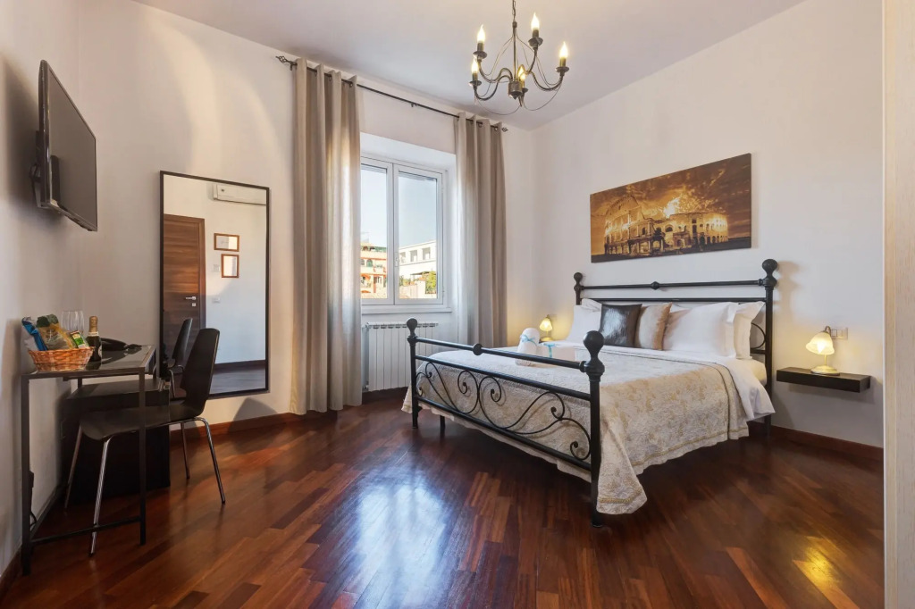 Little Rhome Suites