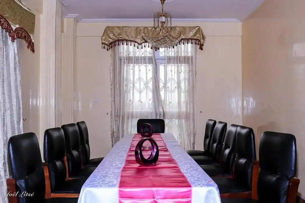 Aurelia Palace