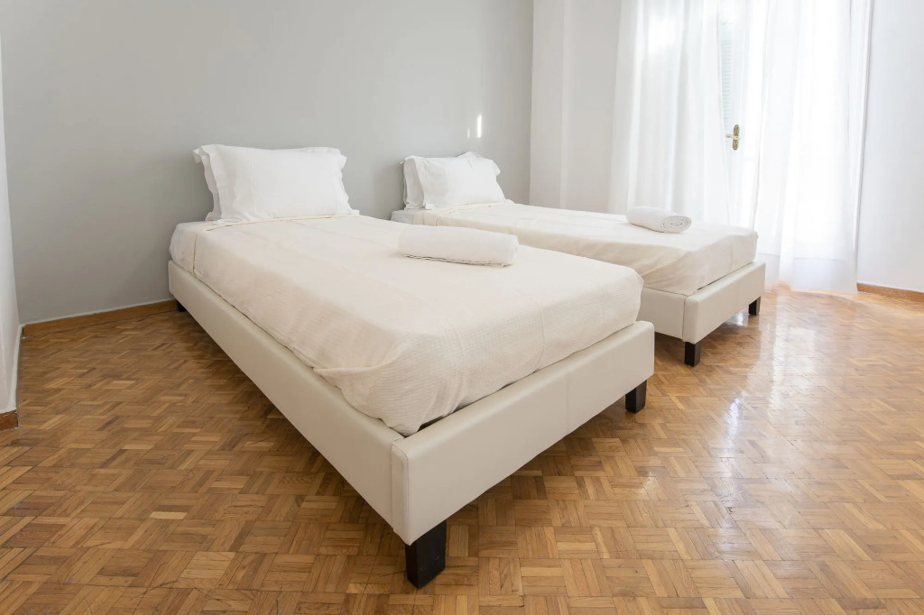 Petralona Cosy Penthouse