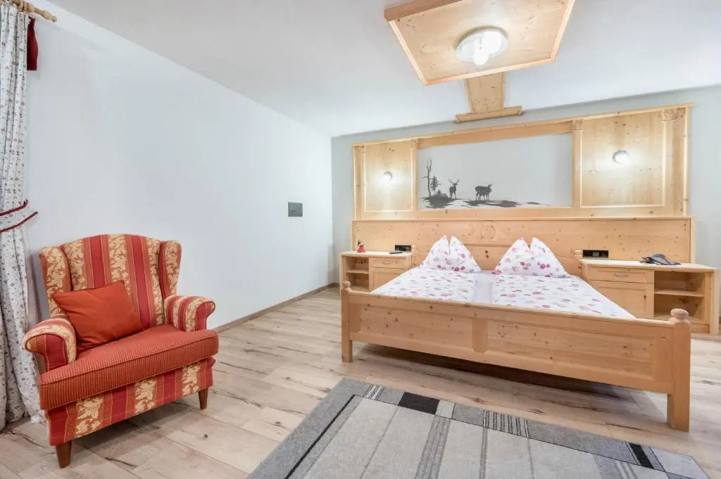 Alpen Living - 2 Stock