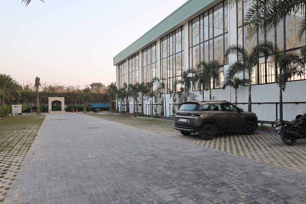 The Mahanta Boutique Hotel and Resort
