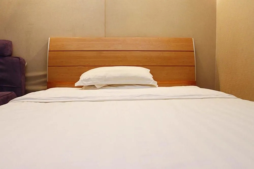 Holiday Hotel Apartment
