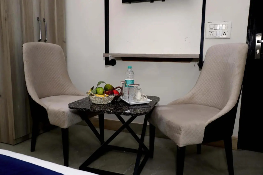 Lyf Corporate Suites - Noida Sector 19