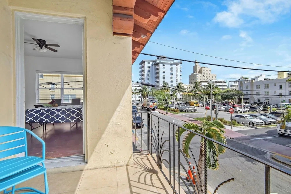 South Beach 2BR | Private Balcony | Walk to Beach