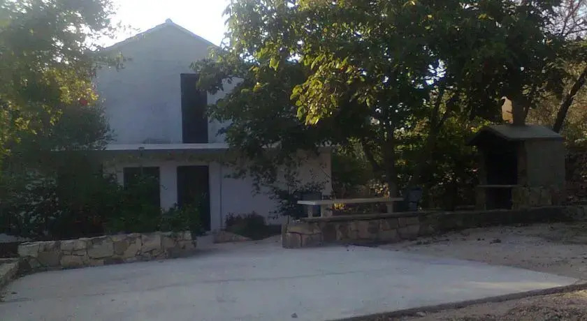 Anita Apartments