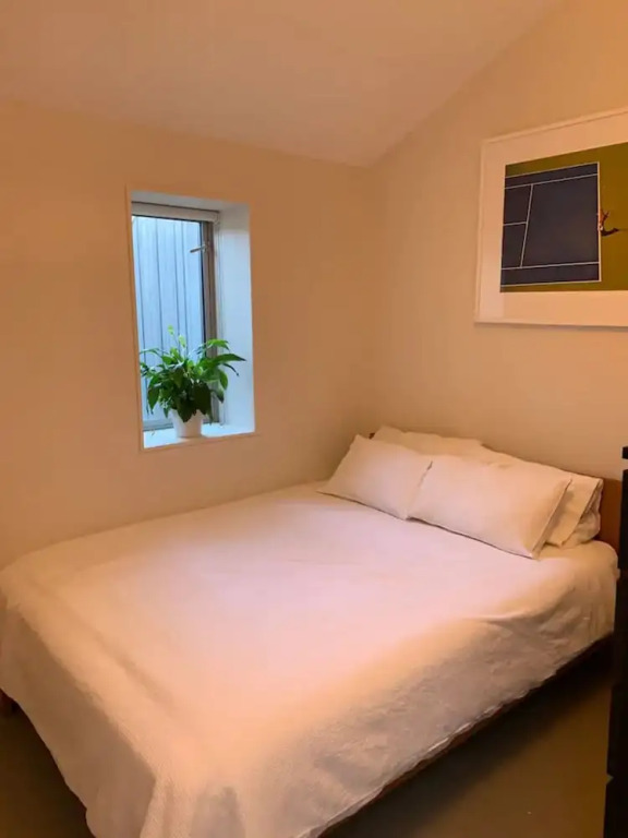 Modern 2 Bed Townhouse On CBD Fringe