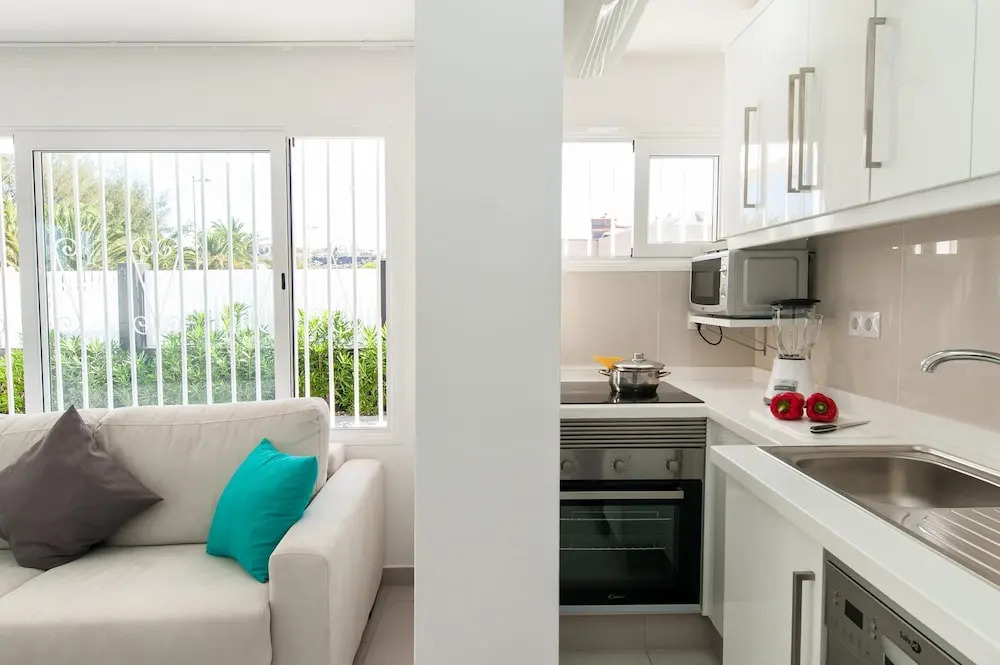 Beach House With Private Pool in San Agustín - ET1