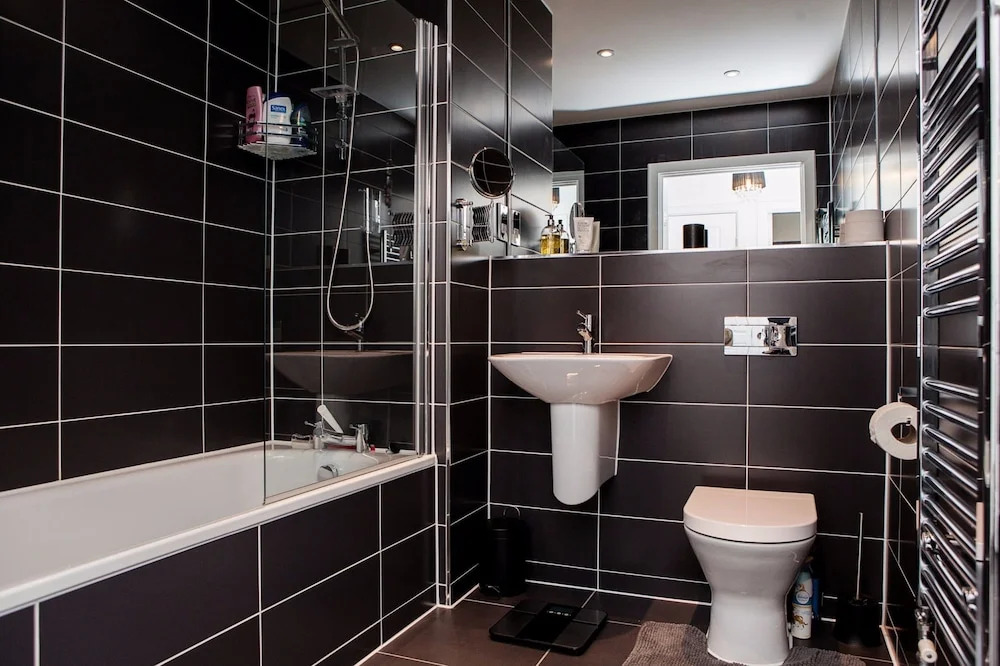 1 Bed Apt Near Canary Wharf London City Centre