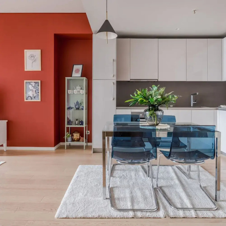 Studio at Torun Center 5 min to Metro and Astoria