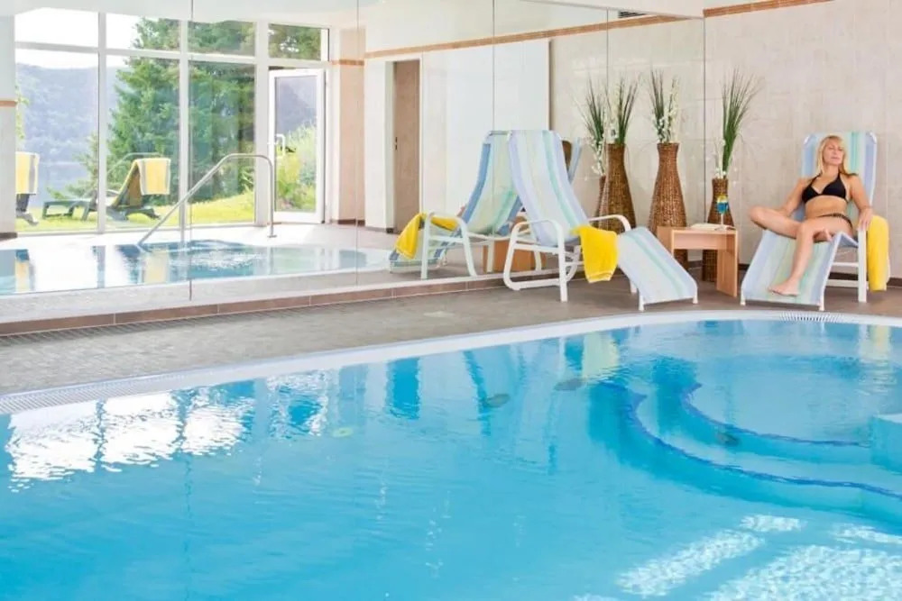 PlusNaturHotel direkt am Ederseeufer Waldhotel Wiesemann und Ferienapartments