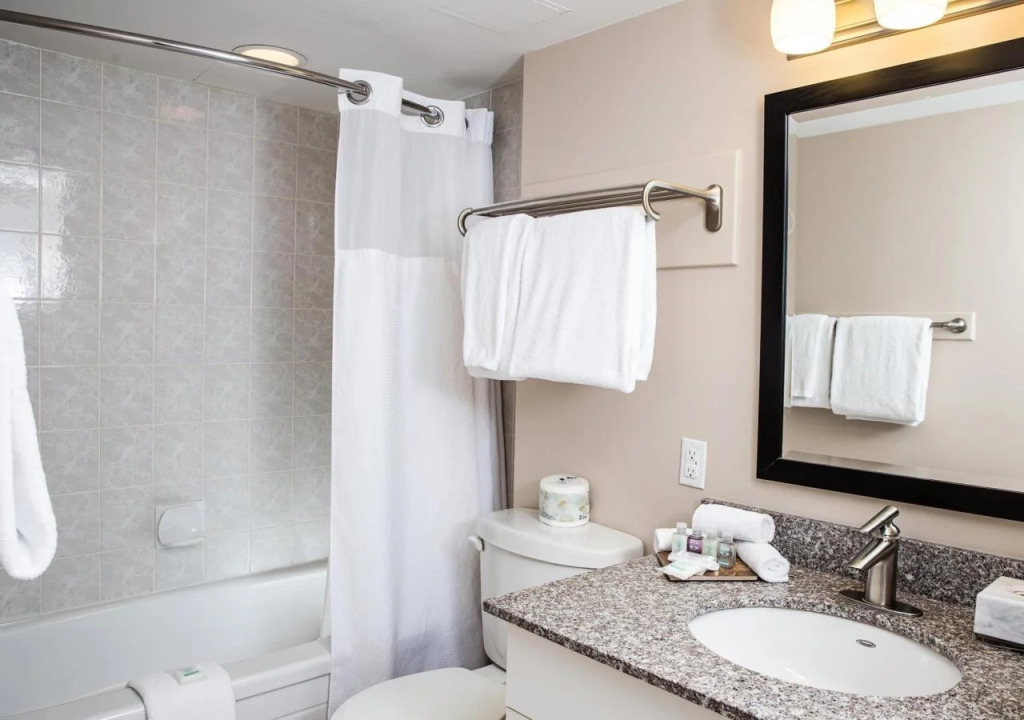 Campus Tower Suite Hotel
