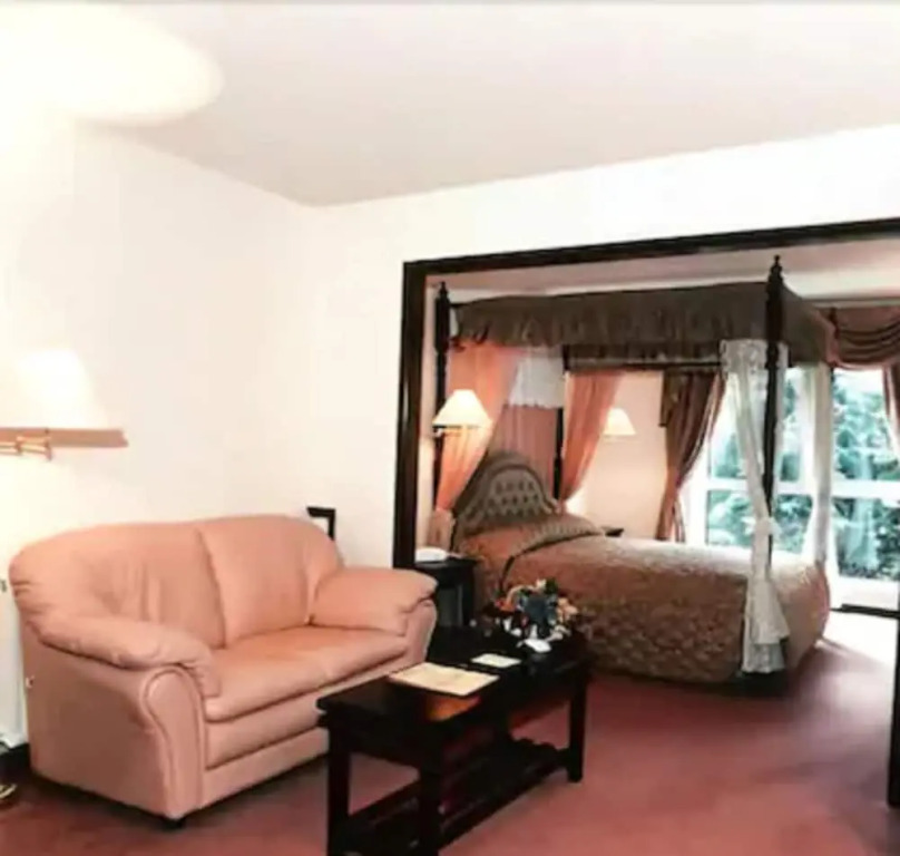 The Gate Hotel