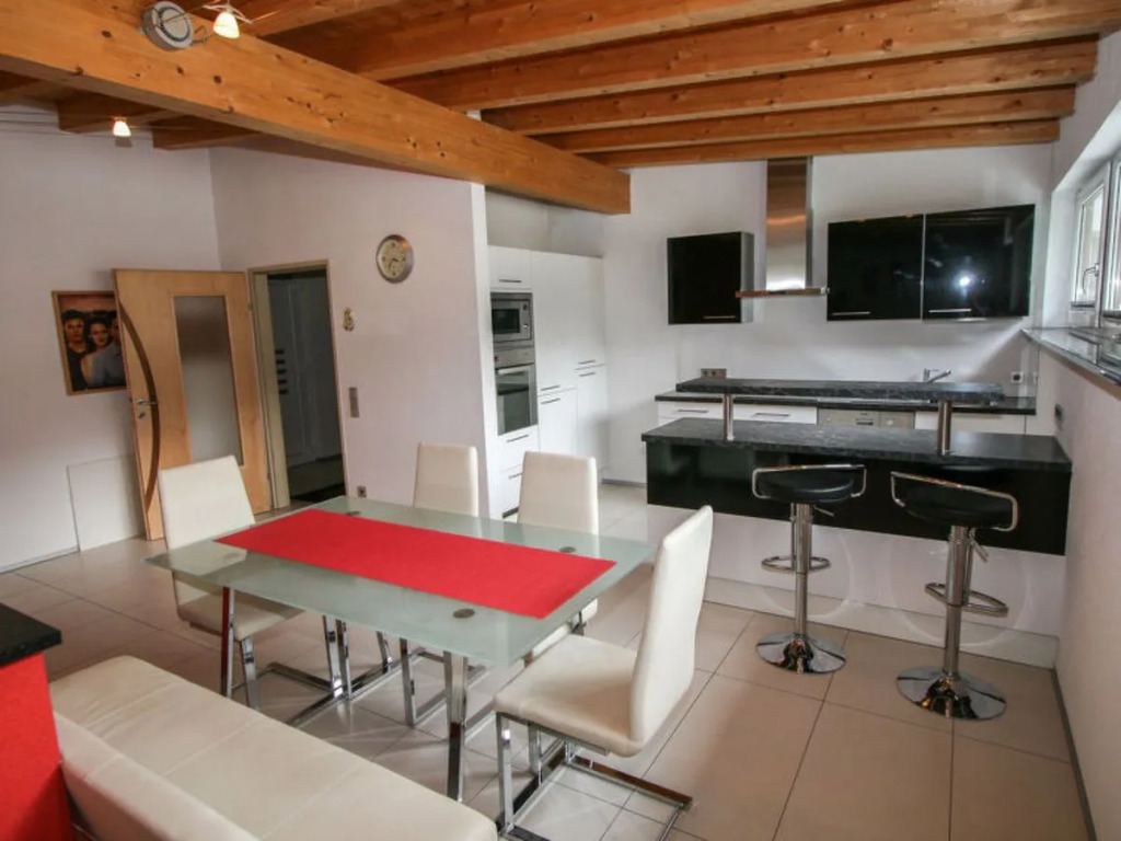 Apartment Sandra See