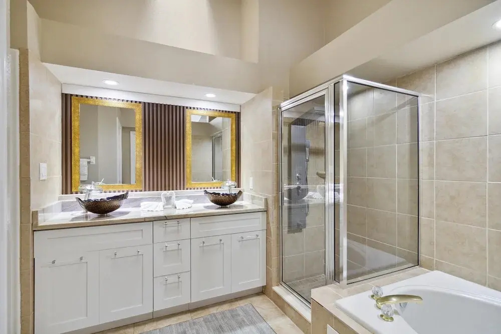 Fascinating Private Pool and Game-room, Near Disney!!