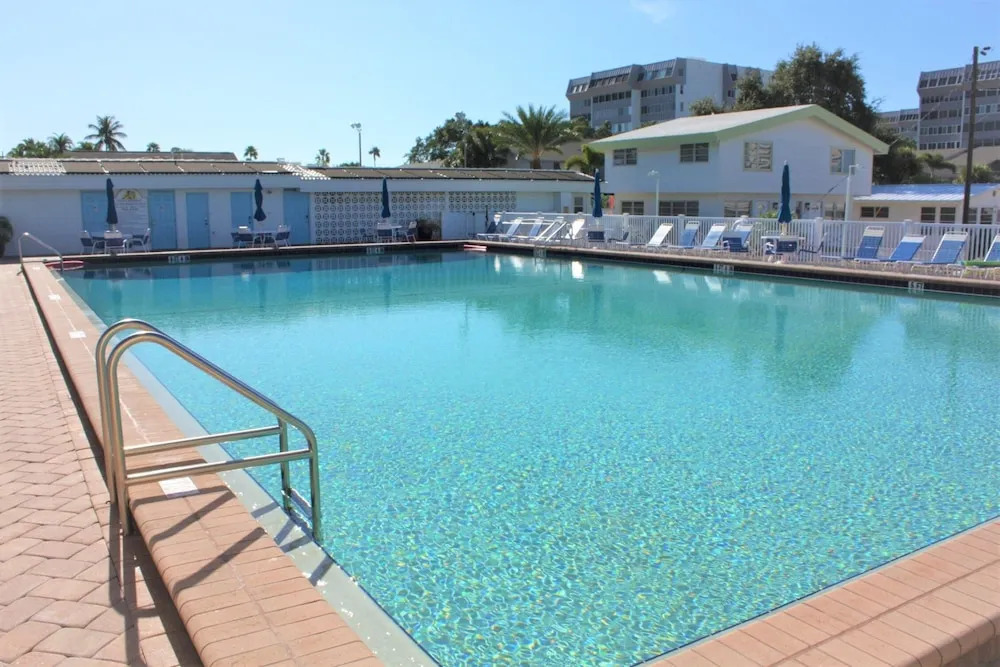 Aloha Kai - Unit 40 2 Bedrooms 1.5 Bathroom Apts