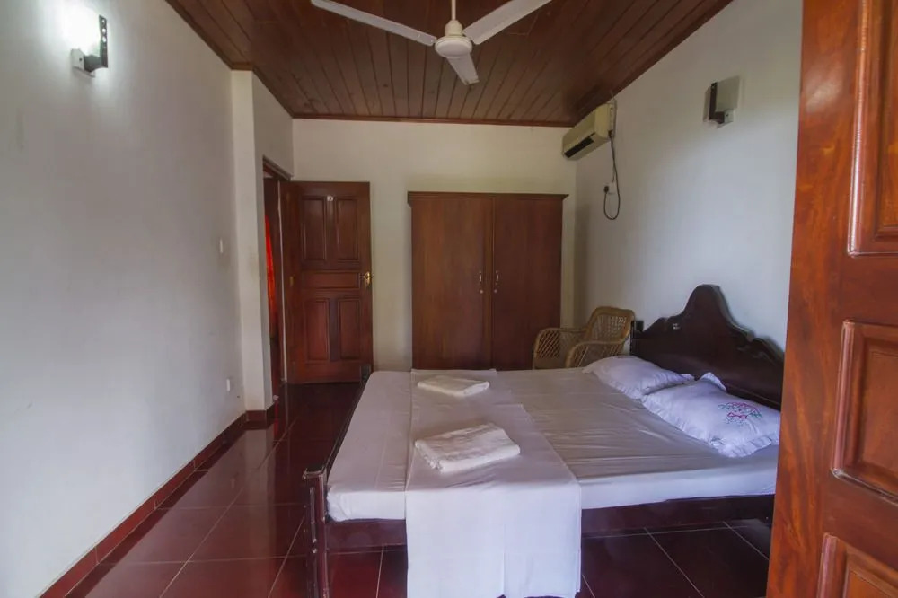Casa Hikka Villa