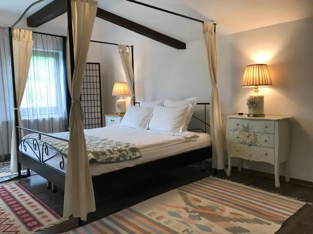 Calea Poienii Penthouse