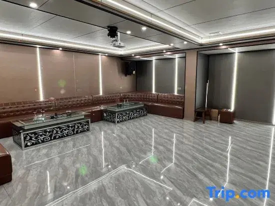 Yinxing Homestay (Yingxi Corridor of Mountain Peaks)