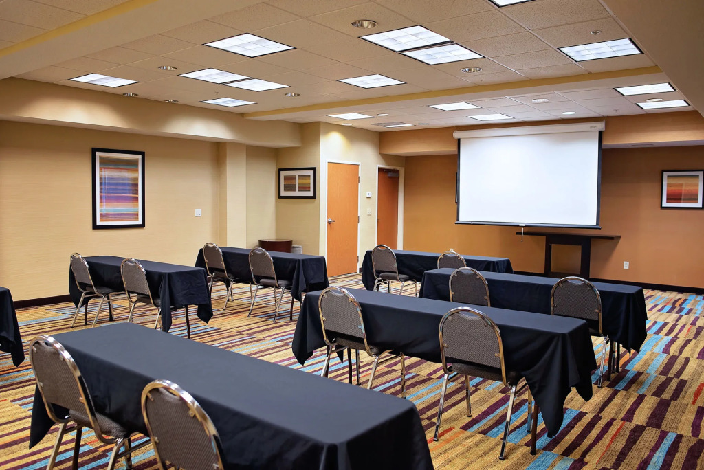 Comfort Inn & Suites Ankeny - Des Moines