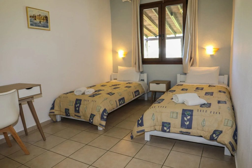 Sunset Studios & Apartments