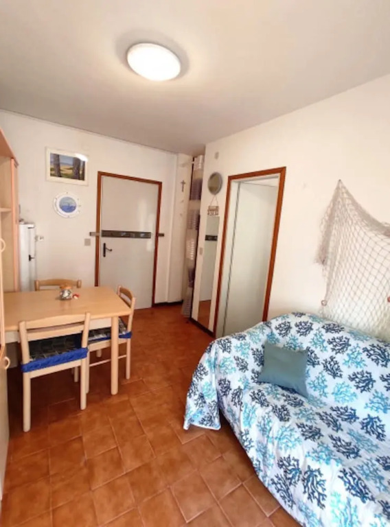Flat 50m From the Beach