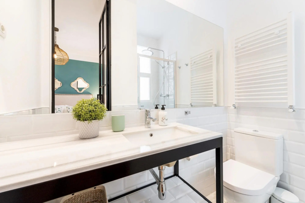 2 BD apartment next to Atocha train station. Atocha
