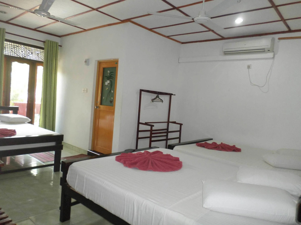 Thilaka City Hotel