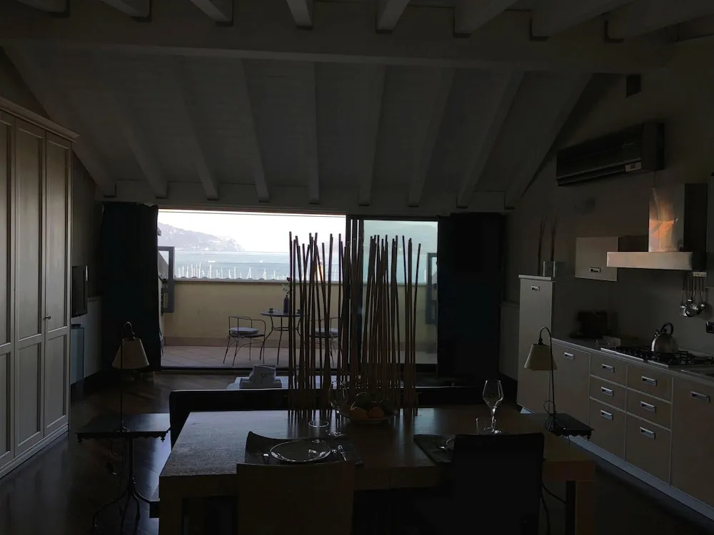 Square loft and lounge lake view