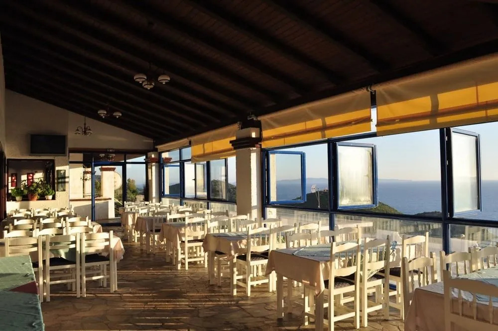 Arilla Beach Hotel