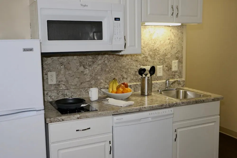 Klopfenstein Inn and Suites
