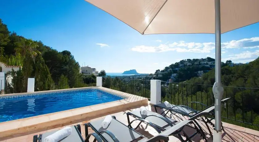 Villa Nebua