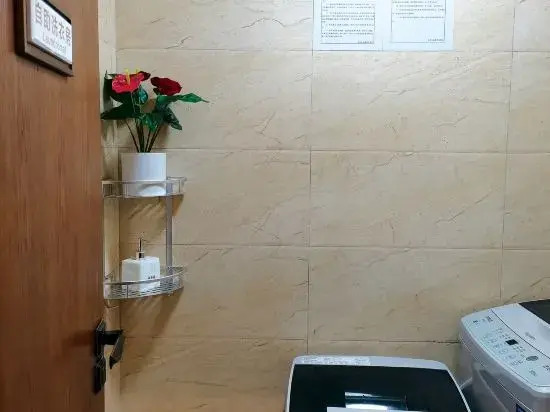 Jurassic Hotel