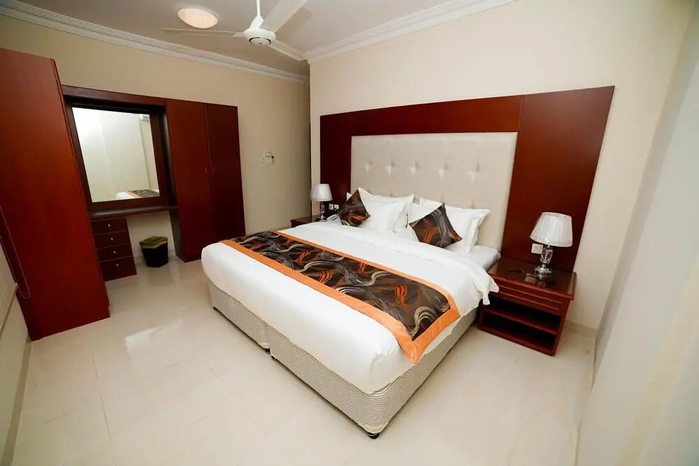 Star Emirates Royal