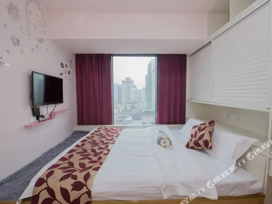 July Boutique Apartment
