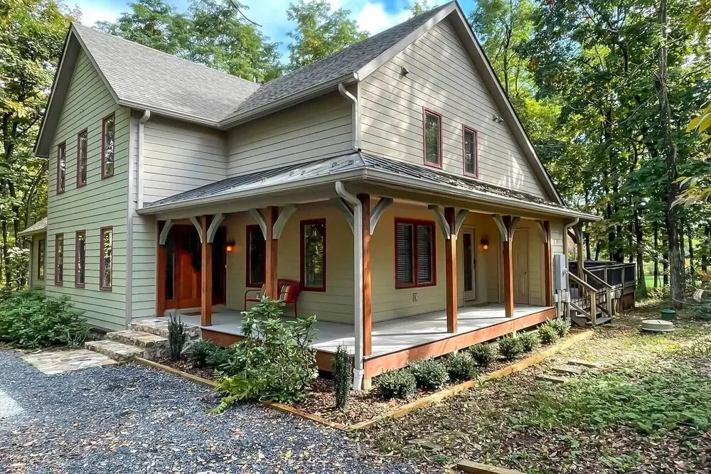 Spacious Wintergreen Resort Home w/ Hot Tub!